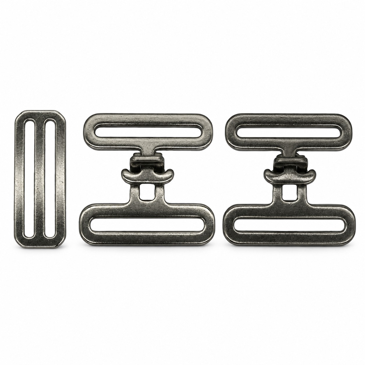 Horse blanket three-piece buckle set in dark metal finish
